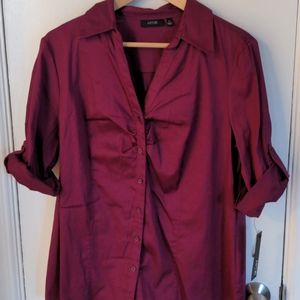 NWT Thick seamed blouse with roll tab sleeves